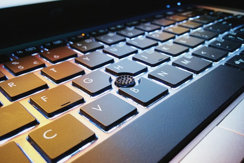 Czy Linux jest naprawdę darmowy? Plusy i minusy
